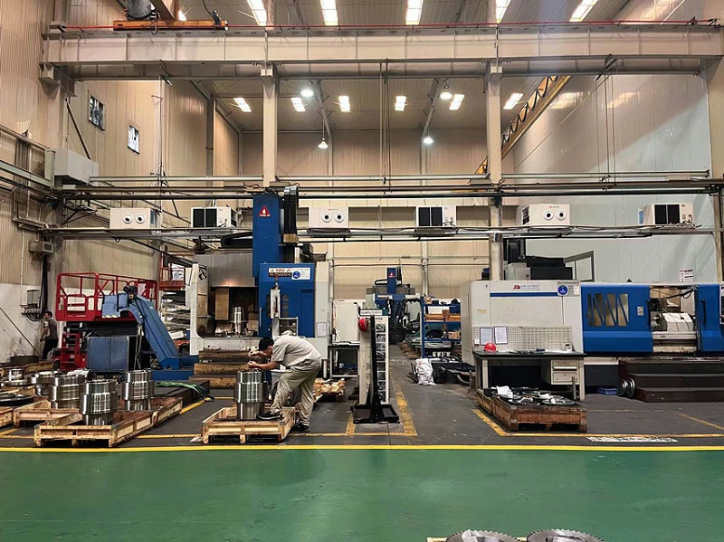 齒輪廠車間降溫使用工業(yè)蒸發(fā)冷省電空調(diào)，用電量只需傳統(tǒng)空1/6